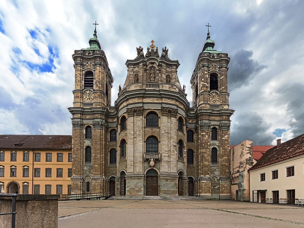 Akademie Der Dioezese Weingarten Weingarten  Exteriör bild